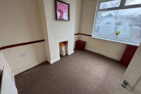 FRONT RECEPTION ROOM
