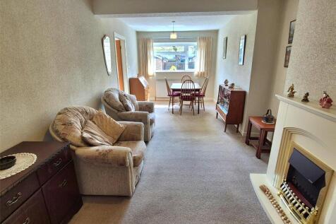 Sitting/Dining Room