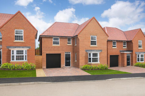 Outside view 4 bedroom detached Drummond home