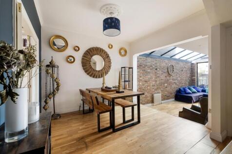Hassett Road, N16