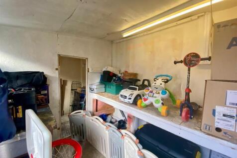 Shed.jpg