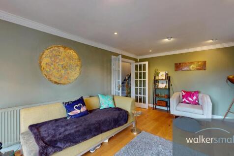 Foxes-Hollow-22a-Hall-Drive-06012025_160251