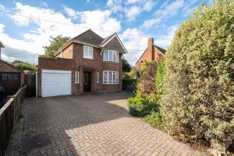 Property Frontage, Garage &amp; Driveway
