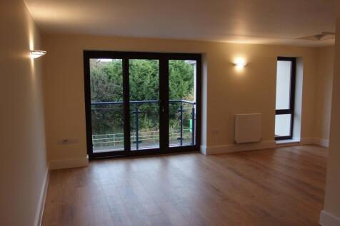 Living/dining 