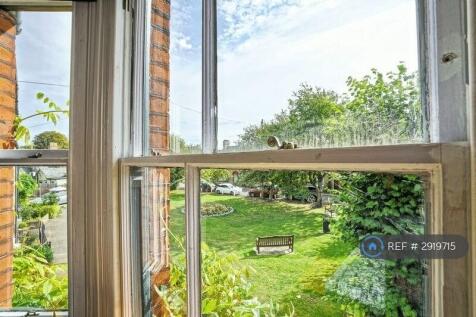 Euston Street, Huntingdon, PE29 photo 5
