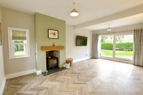 Ivy House Legbour...
