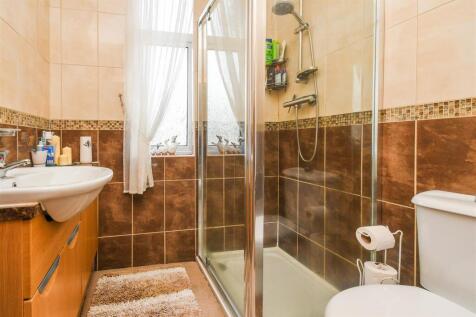 161 Clark Road - Shower Room.jpg