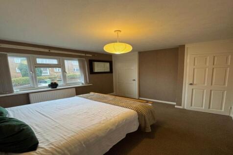 Turnsteads Drive, , Cleckheaton,  photo 5