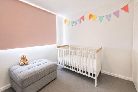 Addlestone, Surrey, KT15 photo 4