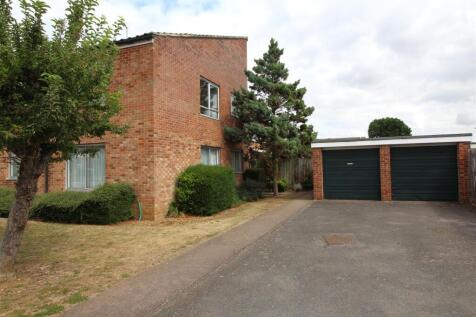garage and parking .JPG