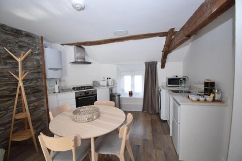 Open Plan Kitchen / Living Room