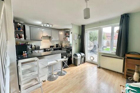 Rousbury Road, Stewartby, MK43 photo 3