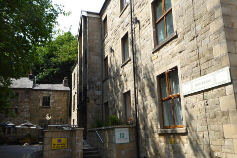 Two bedroom en-suite apartment