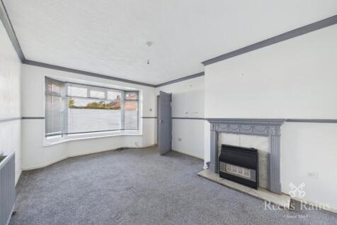 Fearnville Close, Leeds, West Yorkshire, LS8 photo 3