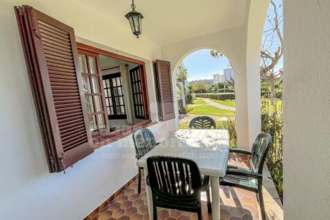 Apartment with pool and community license in Son Bou