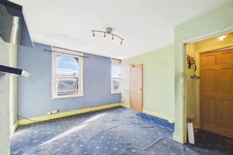 Living Room &amp; Bedroom