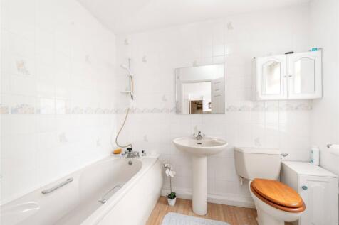 En Suite Bathroom