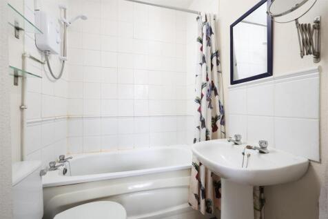 3FF 8 Caledonia Place 9.JPG