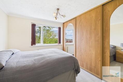 CAM03663G0-PR0143...