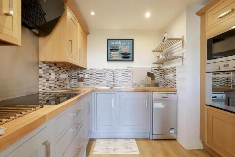 Kitchen a.jpeg