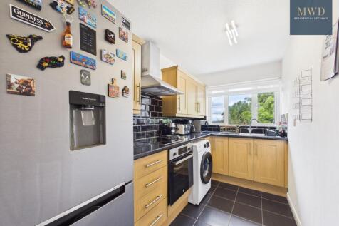 Medwin Gardens, East Kilbride, G75 photo 3