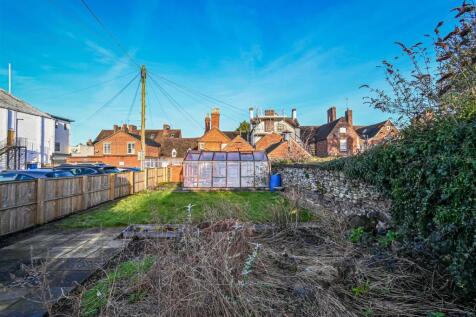 62a Whitburn Street-1.jpg