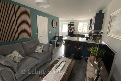 Lounge/Kitchen
