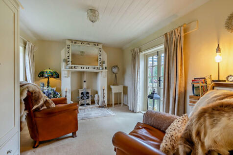 8635540-interior2...