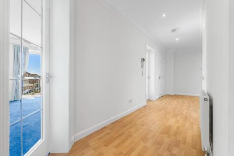 5_19 rosebank gardens, largs  (5).jpg