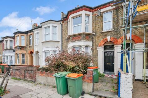 London, E15 - property photo