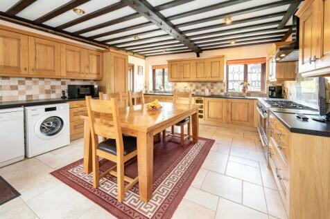 Kitchen breakfast room