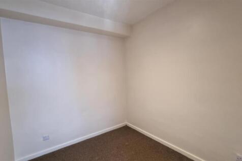 Stewkins Court, Wordsley photo 3