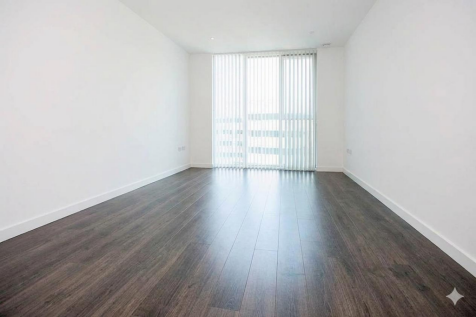 2 bedroom 2 bathroom flat in Croydon for rent