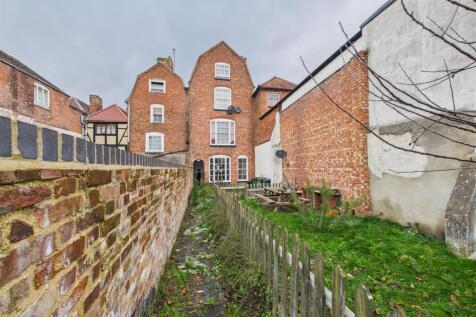 Flats A, B, C 18 Church Street, Tewkesbury, GL20 5