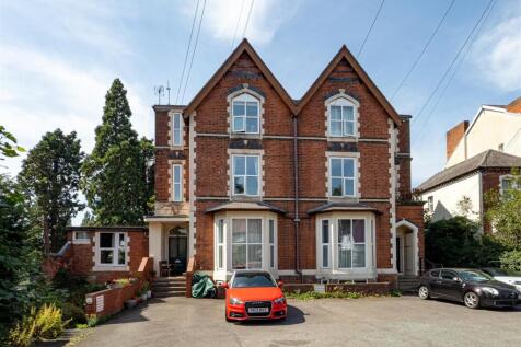 55-57 Newbridge Crescent-front.jpg