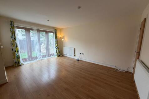 Great Mead, Chippenham, SN15 3GS photo 4