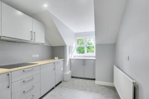 Kitchen_1.jpeg