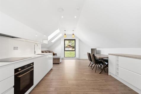 Kitchenn/Living/Dining Room