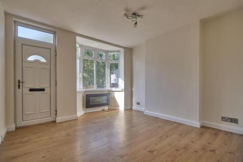 Lounge to Front