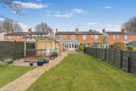 10 St George's Crescent, Banbury-18.jpg
