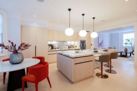 6 bed, 6 bath Terraced in london - Photo 6