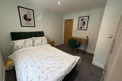 Room 3, Hall Street photo 4