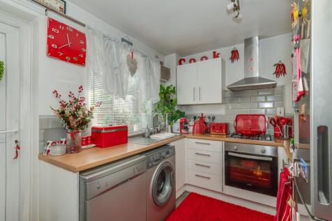 KITCHEN/DINER AND LIVING ROOM