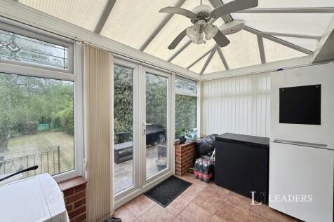 Eastdale Road, Burgess Hill, RH15 photo 4