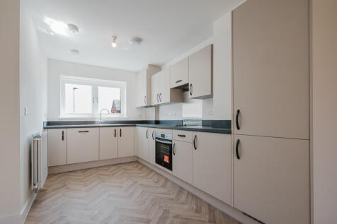 Leaf Living  Oakhurst at Brookleigh, Burgess Hill RH15 photo 4