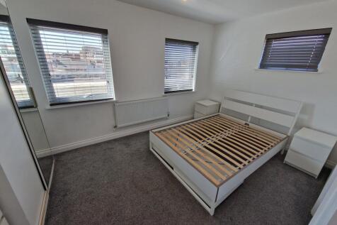 Hatters Court, LU1 photo 3