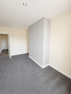 Living room (window angle)