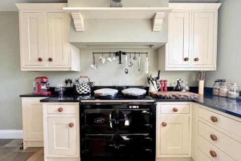 Open-Plan Kitchen/Breakfast Room
