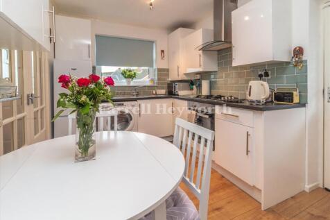 Kitchen image 3
