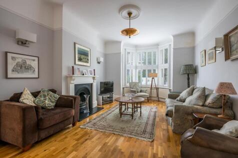 20 Bushey Hill Road-3.jpg